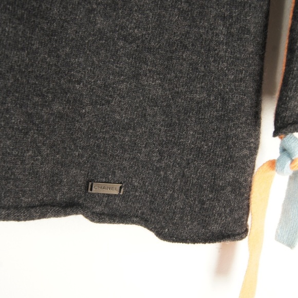 Vintage Chanel Identification Line Dark Grey Cashmere V Neck Pullover Sweater - Picture 7 of 8